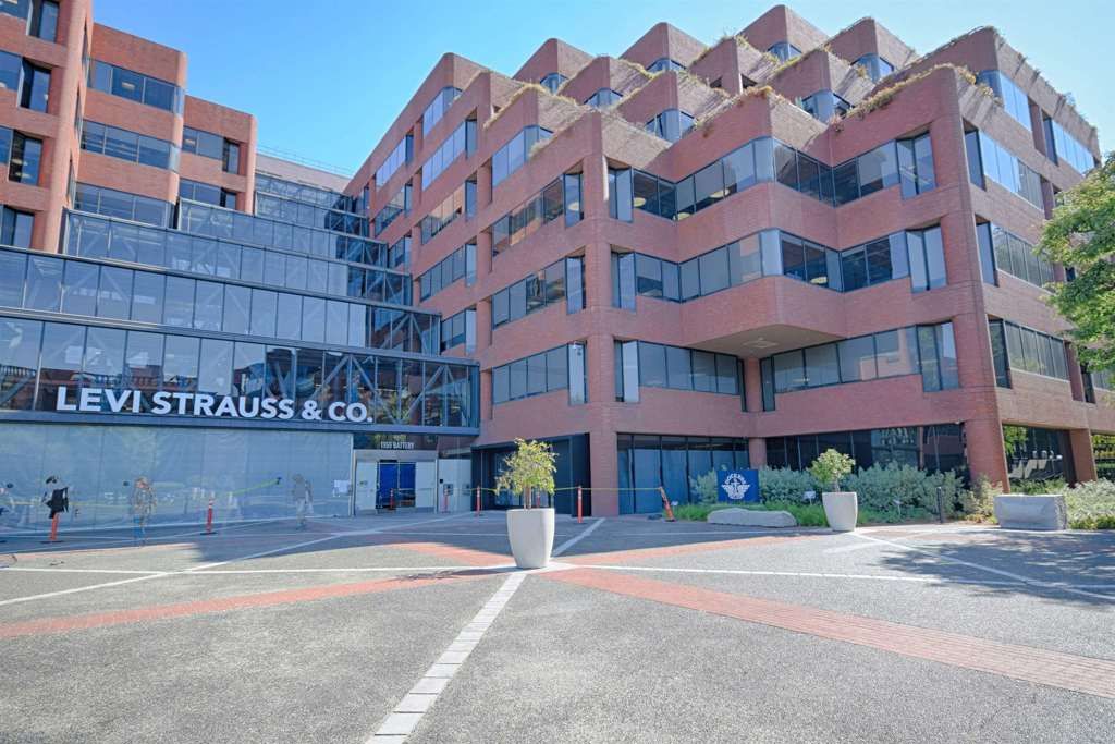 Image 38 of property listing at 101 101 Lombard St 109E, San Francisco, CA 94111