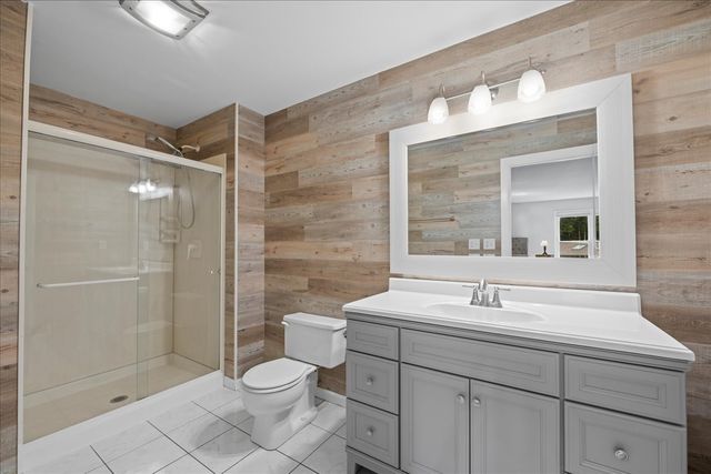 1554 Deer Run, Gurnee, IL 60031