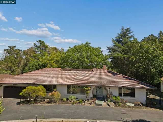 834 Carter Acres Ln, Martinez, CA 94553