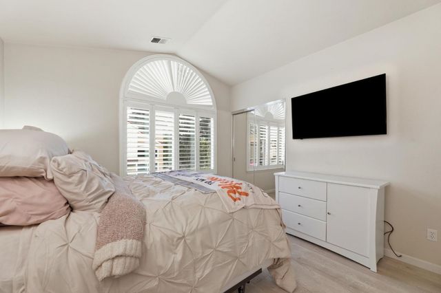 6995 Rodling Drive F, San Jose, CA 95138