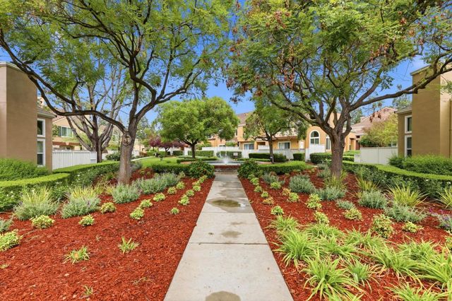 6995 Rodling Drive F, San Jose, CA 95138