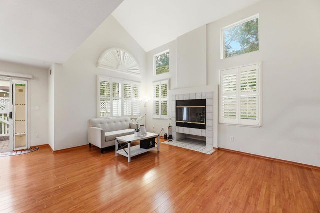 6995 Rodling Drive F, San Jose, CA 95138