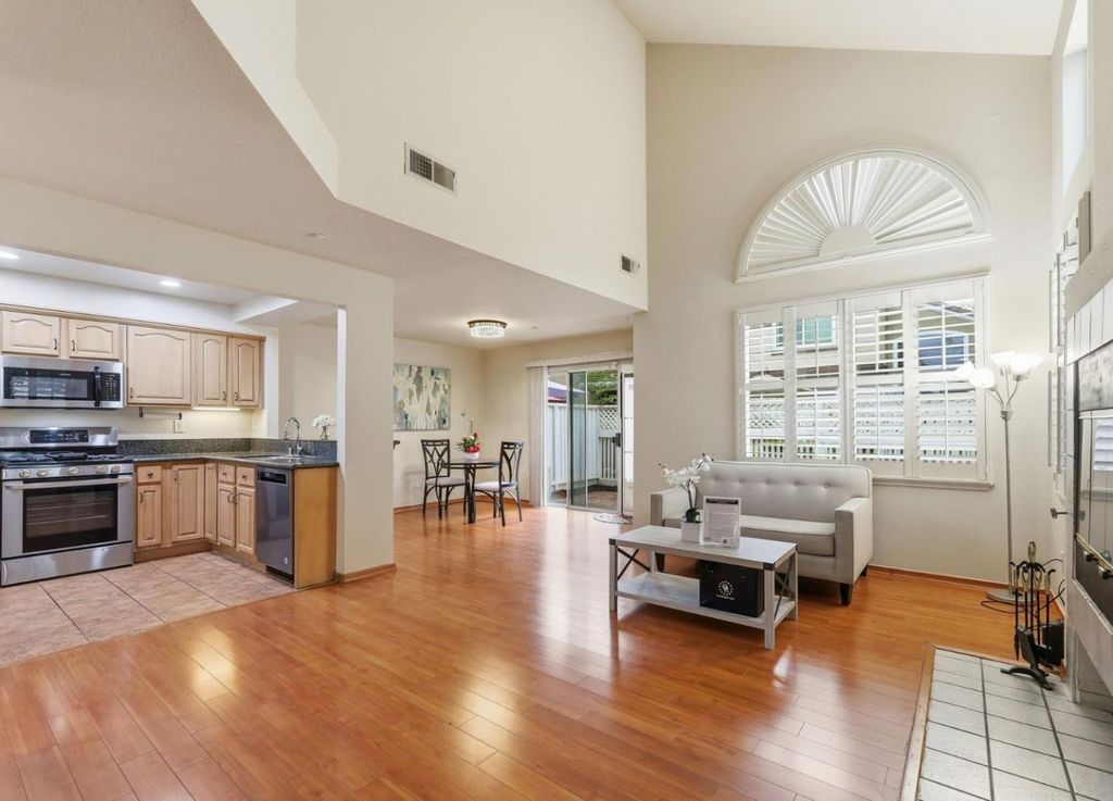 6995 Rodling Drive F, San Jose, CA 95138