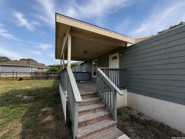 22823 COPPER CANYON DR, Elmendorf, TX 78112