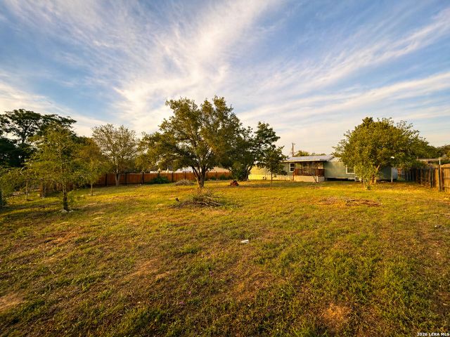 22823 COPPER CANYON DR, Elmendorf, TX 78112