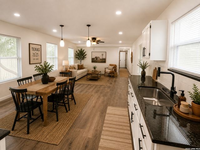 22823 COPPER CANYON DR, Elmendorf, TX 78112