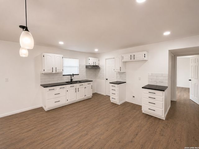 22823 COPPER CANYON DR, Elmendorf, TX 78112