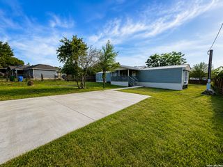 22823 COPPER CANYON DR, Elmendorf, TX 78112