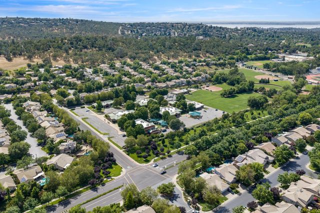 3301 Stonehurst Dr, El Dorado Hills, CA 95762