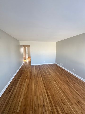 7609 Lockwood Avenue, Burbank, IL 60459