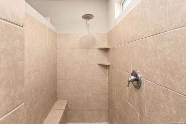 6122 BALLAST TRL, New Braunfels, TX 78132