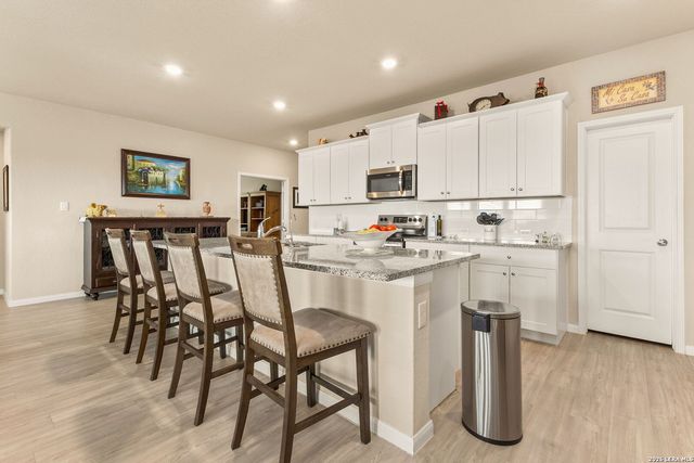 6122 BALLAST TRL, New Braunfels, TX 78132