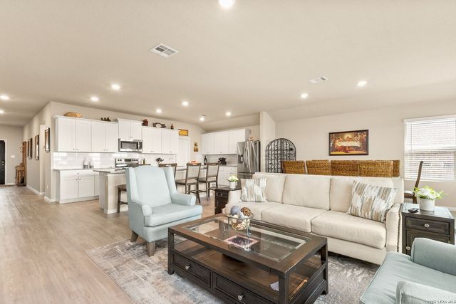 6122 BALLAST TRL, New Braunfels, TX 78132