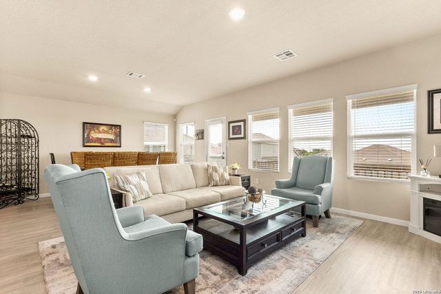 6122 BALLAST TRL, New Braunfels, TX 78132