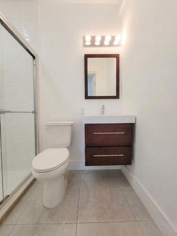 1415 SE 2ND Street 3, Fort Lauderdale, FL 33301
