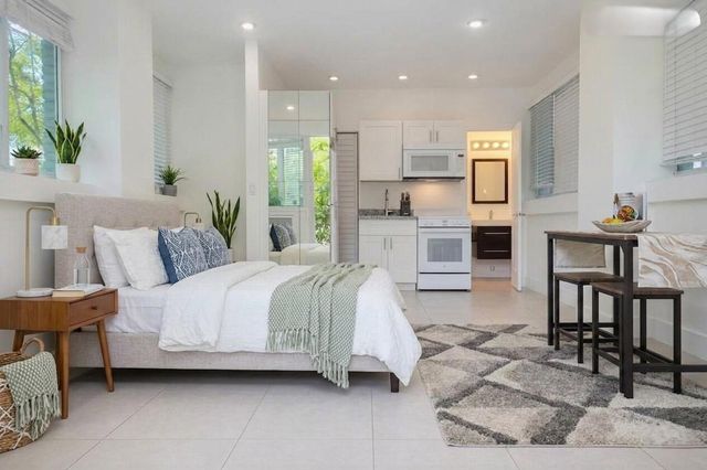 1415 SE 2ND Street 3, Fort Lauderdale, FL 33301