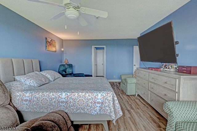 2 Claridge Dr M W, Verona Twp., NJ 07044
