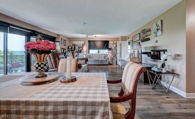 2 Claridge Dr M W, Verona Twp., NJ 07044