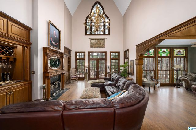 1075 COUNTRY CLUB CIRCLE, Hoover, AL 35244