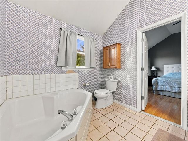 271 Kurt Drive, Upper Nazareth Twp, PA 18064