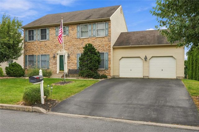271 Kurt Drive, Upper Nazareth Twp, PA 18064