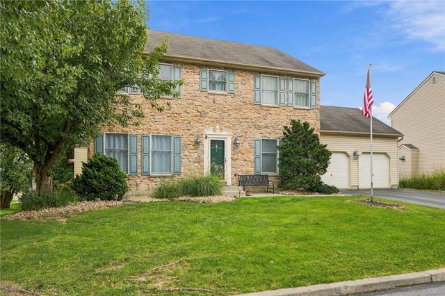 271 Kurt Drive, Upper Nazareth Twp, PA 18064