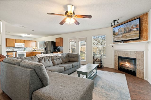 118 Washington Way, Venus, TX 76084