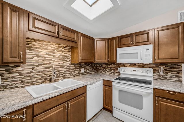 5819 E Rosewood Street, Tucson, AZ 85711