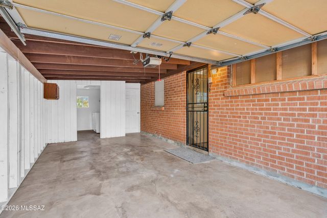 5819 E Rosewood Street, Tucson, AZ 85711