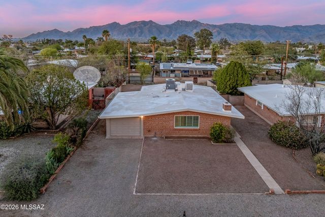 5819 E Rosewood Street, Tucson, AZ 85711