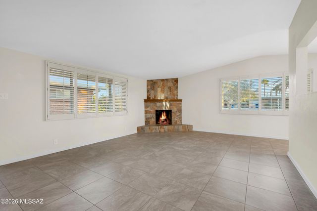 5819 E Rosewood Street, Tucson, AZ 85711