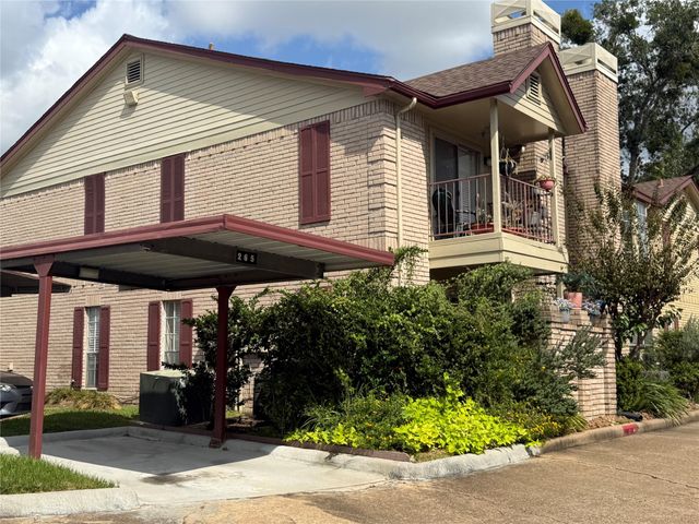 2120 El Paseo Street 703, Houston, TX 77054
