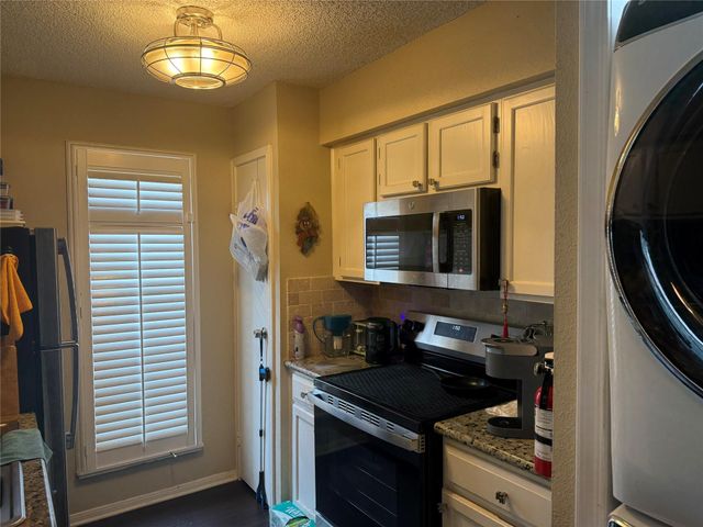 2120 El Paseo Street 703, Houston, TX 77054