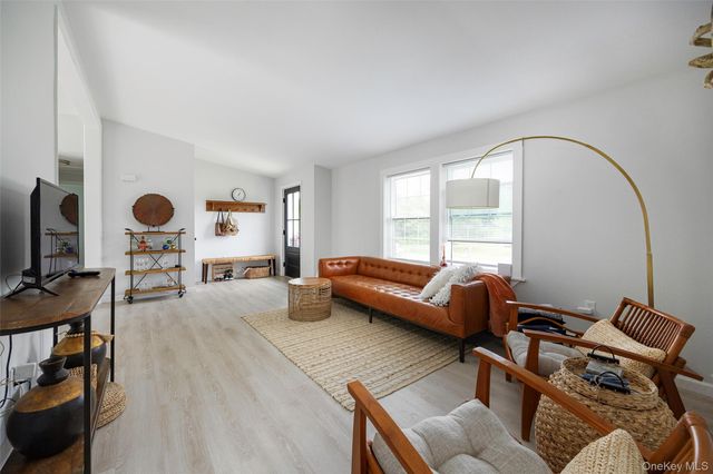 47 Clay Hill Road, Tivoli, NY 12583