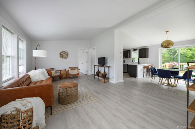 47 Clay Hill Road, Tivoli, NY 12583