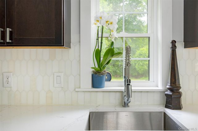 47 Clay Hill Road, Tivoli, NY 12583