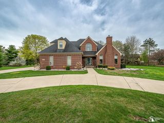 5535 E Dartmoor Drive, Monroe Twp, MI 48161