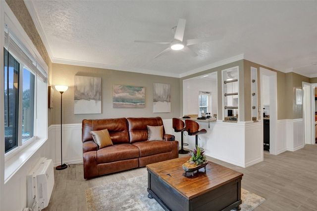 301 E Mcnab Road 115, Pompano Beach, FL 33060