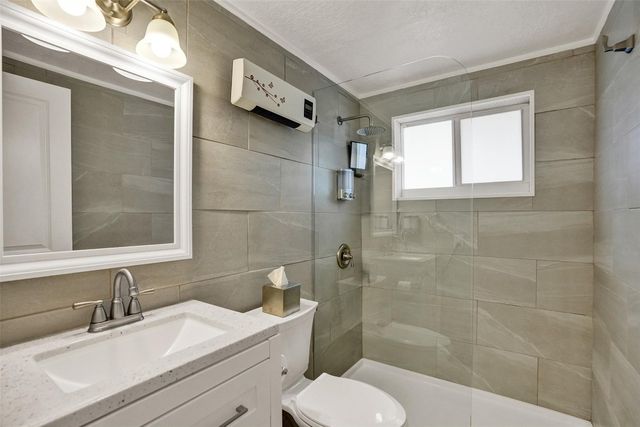 301 E Mcnab Road 115, Pompano Beach, FL 33060