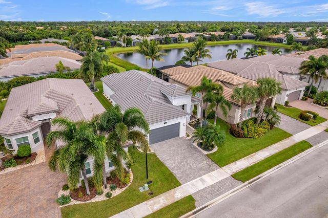 8543 Julian Alps Lane, Boynton Beach, FL 33473