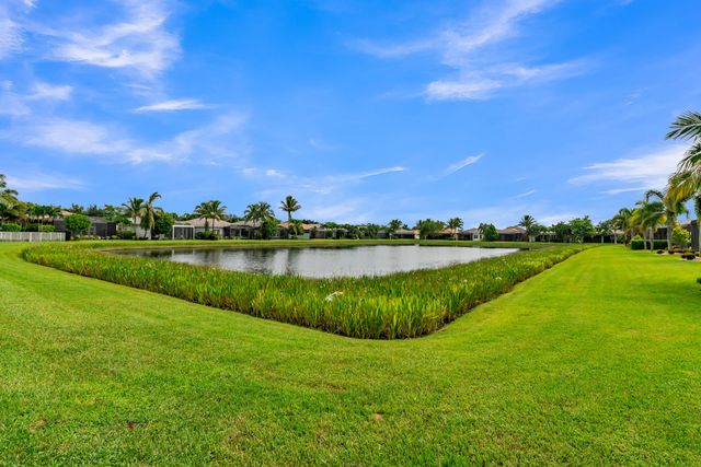 8543 Julian Alps Lane, Boynton Beach, FL 33473