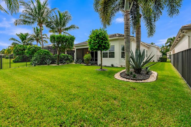 8543 Julian Alps Lane, Boynton Beach, FL 33473