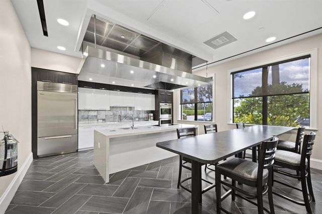 8543 Julian Alps Lane, Boynton Beach, FL 33473