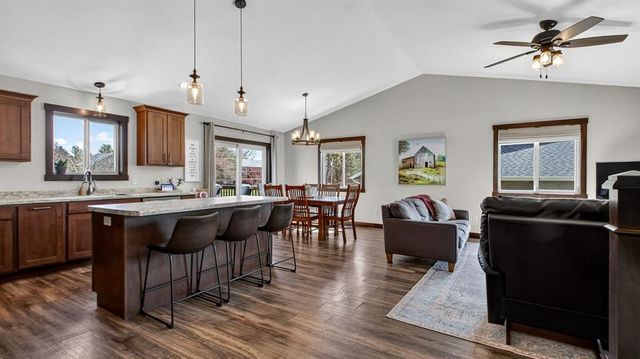 1929 Gooder Street, Eau Claire, WI 54703