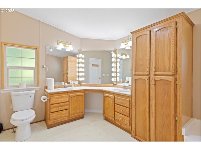 17548 Nw SHADY FIR Loop 21, Beaverton, OR 97006