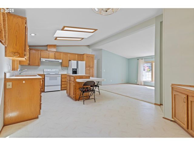 17548 Nw SHADY FIR Loop 21, Beaverton, OR 97006