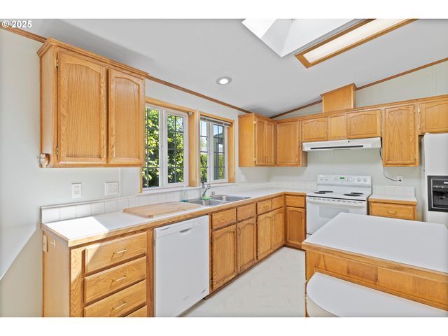 17548 Nw SHADY FIR Loop 21, Beaverton, OR 97006