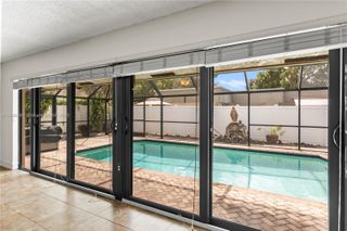 10410 SW 50th Pl, Cooper City, FL 33328
