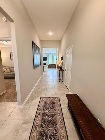 8711 W Crescent Lake Circle, Baytown, TX 77521