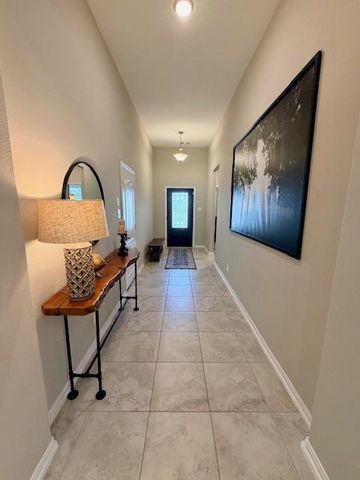 8711 W Crescent Lake Circle, Baytown, TX 77521